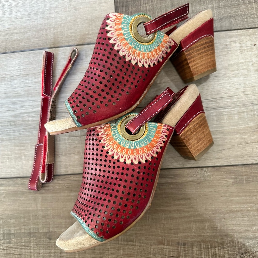 L'Artiste Millie Red Leather Open-toe Clog size 38/8